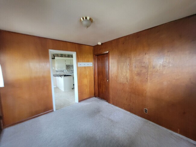 Building Photo - 3 Bed 1 Bath Home for RENT