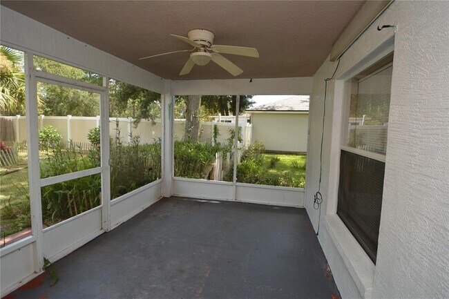 Building Photo - 12 Pine Brook Dr