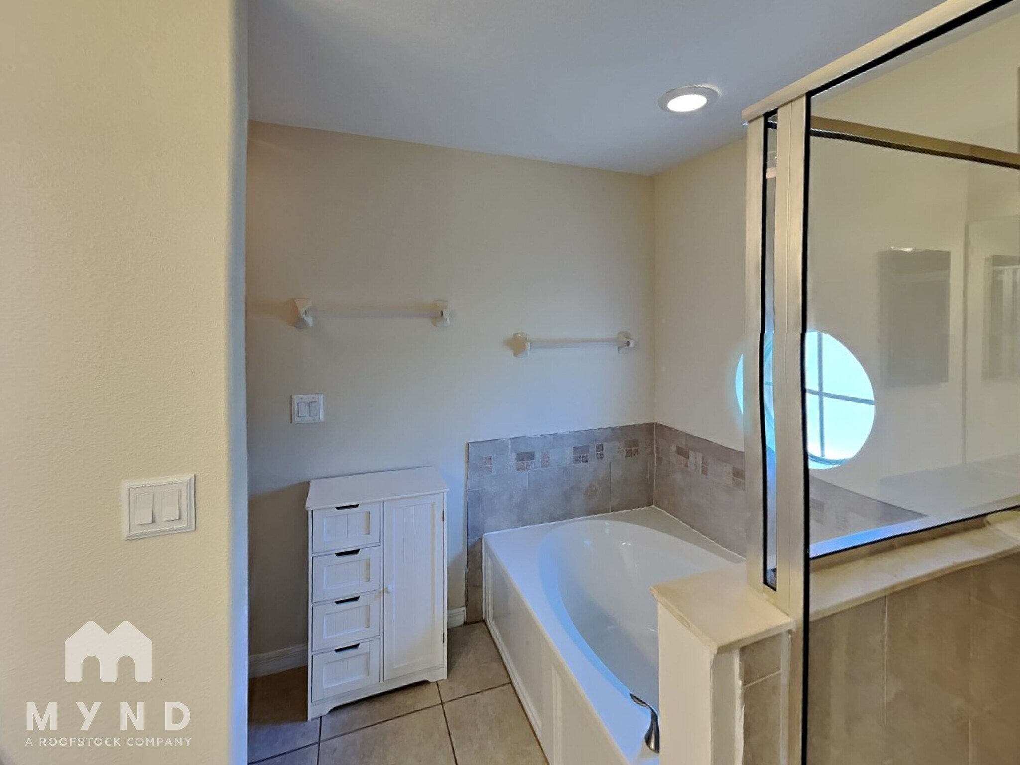 Building Photo - 10144 Arbor Run Dr