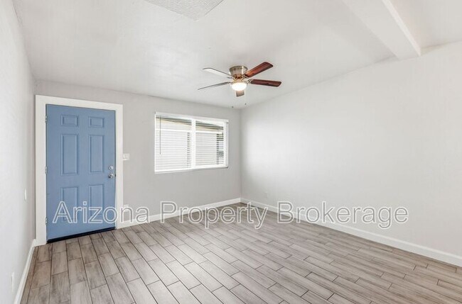 Building Photo - 805 E Turney Ave