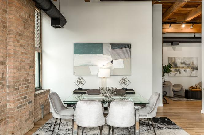 Building Photo - 331 S Peoria St