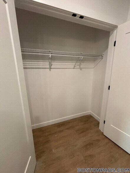 Building Photo - 199 Gardner St