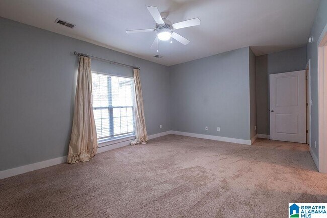 Building Photo - 216 Chesser Way