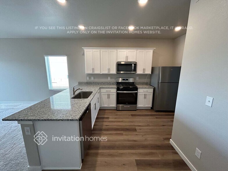 Building Photo - 2214 Alyssa St