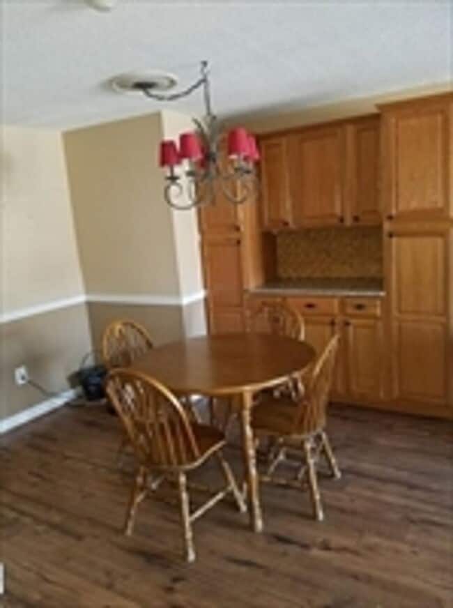 Building Photo - Modern Comfort Meets Convenience in This Stylish Franklin Condo