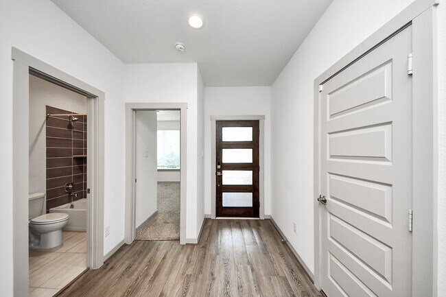 Building Photo - 3014 Jackmans Diamond