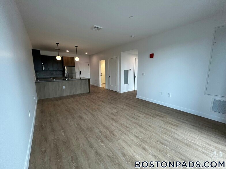 Building Photo - 199 Gardner St