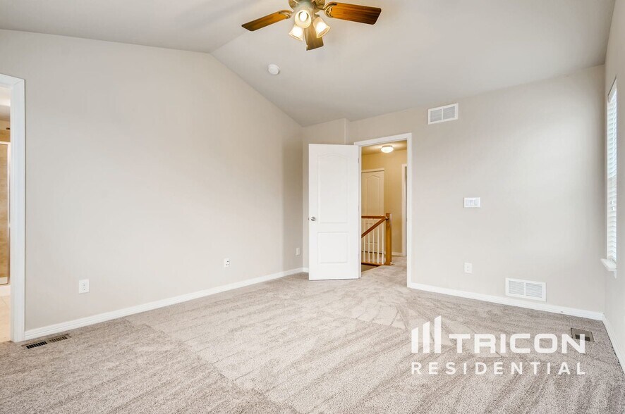 Primary Photo - 161 N Newbern Way