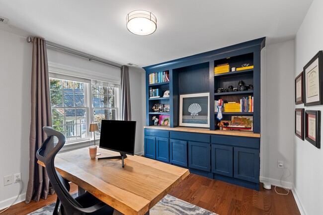 Building Photo - 105 Silverado Trail