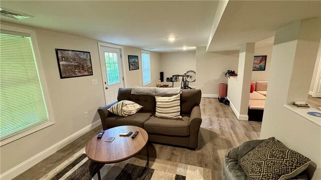 Building Photo - 8 SeaBreeze Ter