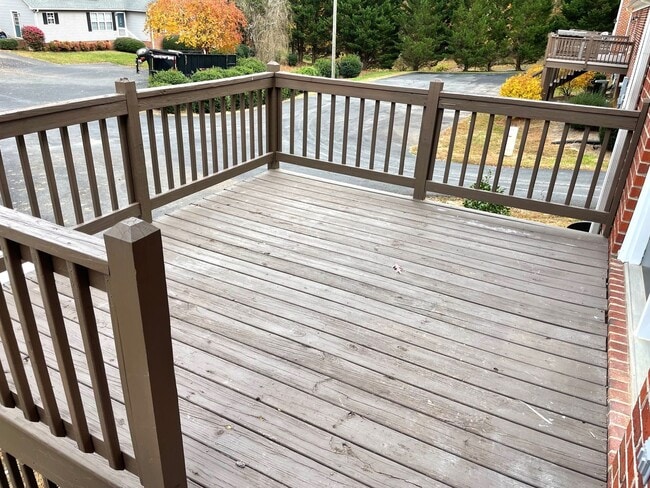 Building Photo - 1304