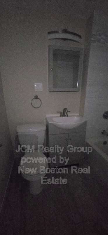 Building Photo - 86 Main St