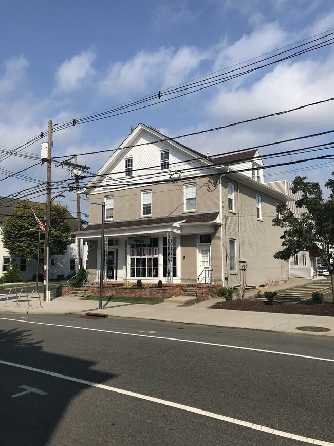 Primary Photo - 387 Millburn Ave