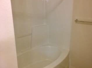 Building Photo - Boise, 3Bd/2Bth/3Car, 1554Sqft, Dishwasher, Washer and Dryer Hook up, Fenced, Community Park and ...