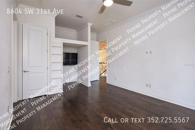 Building Photo - 8604 SW 31st Ave