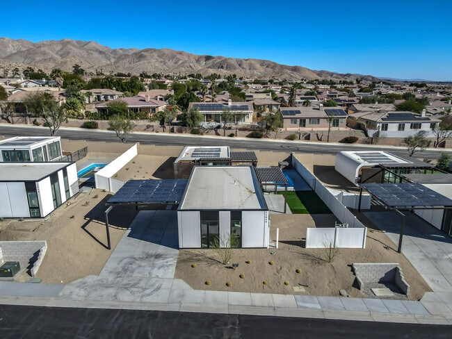 Building Photo - 13848 Scenic Crest Cir