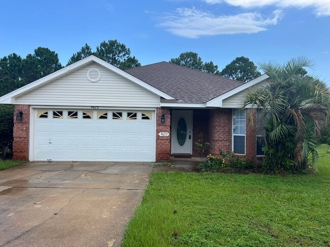 Primary Photo - Located in the gated community of Parker's...