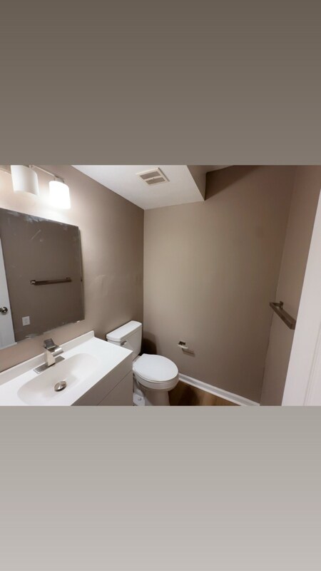 Building Photo - 2605 Fraternity Dr