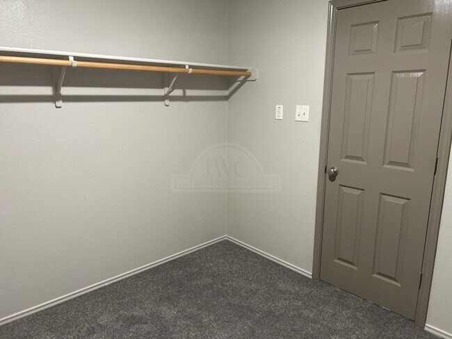 Building Photo - 5308 Birmingham Cir