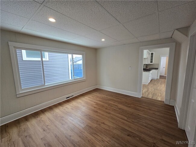 Building Photo - 33 Trowbridge St