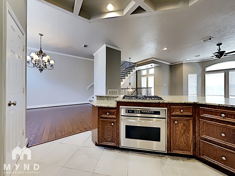 Building Photo - 1304 Dart St