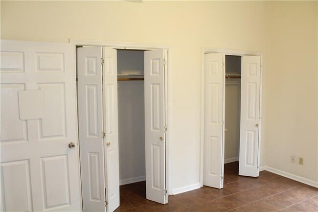 Building Photo - 109 W 38th St