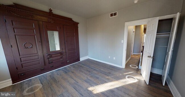 Building Photo - 1244 S Markoe St