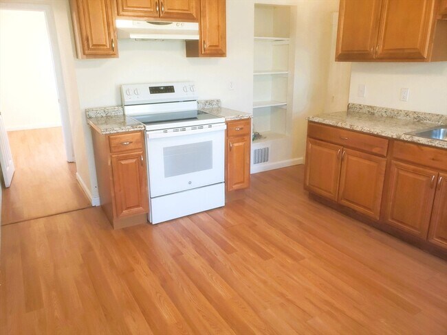 Building Photo - 26 Arlington St