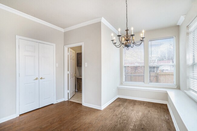Building Photo - 5201 Arrowhead Way