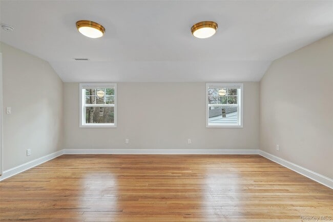 Building Photo - 790 Hardscrabble Rd