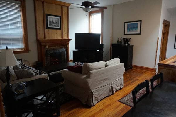 Living Room - 1514 Floyd Avenue