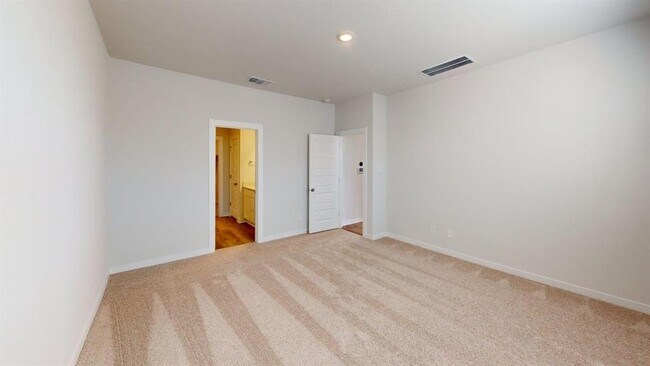 Building Photo - 201 Firefox Wy