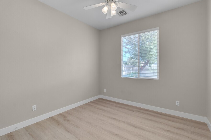 Building Photo - 1568 Lamplight Village Ln