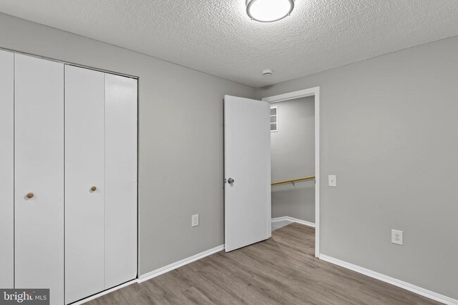 Building Photo - 1718 Brightwell Ct