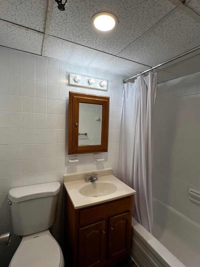 Building Photo - 222 South St