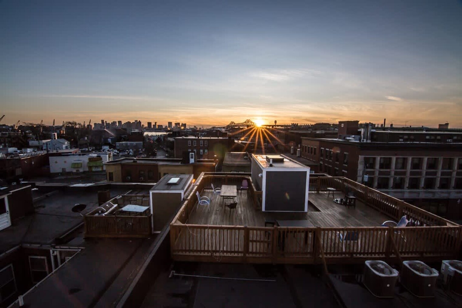 Building Photo - 140 Pearl St