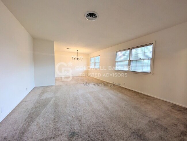 Building Photo - 3021 67th St