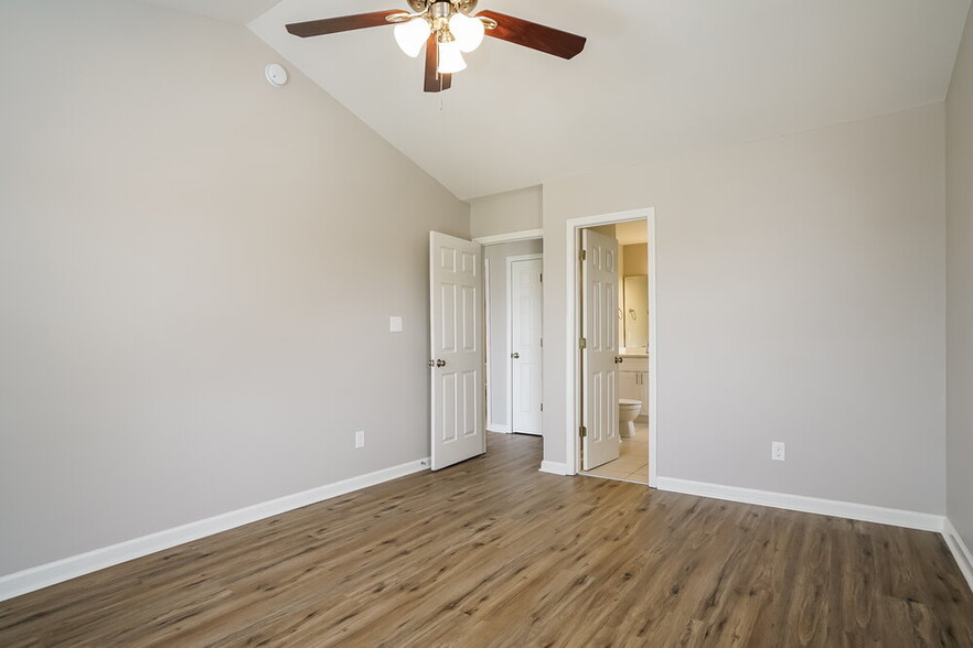 Building Photo - 3630 Enduring Freedom Dr