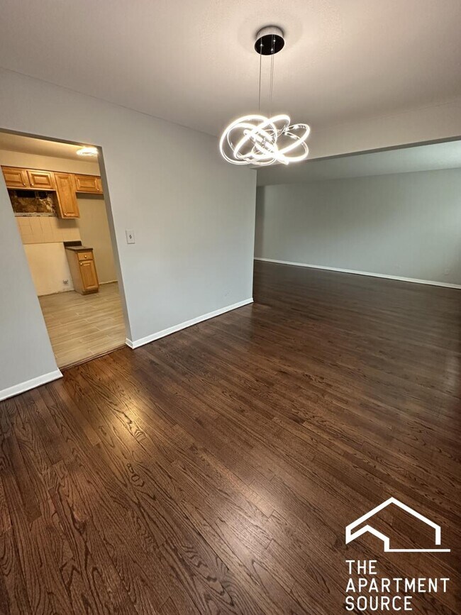Building Photo - 8644 Skokie Blvd