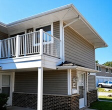 Building Photo - 6048 Kit Carson Dr