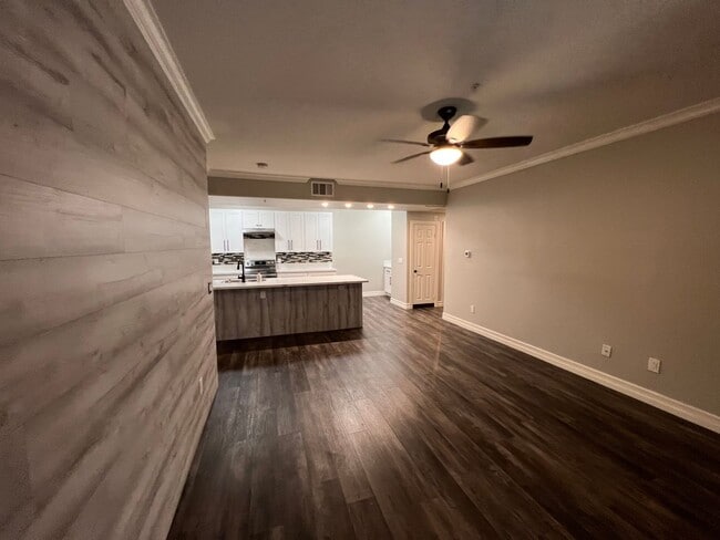 Building Photo - Upgraded Single Story First Floor Condo in Gated Community at Popular Madison Park Villas