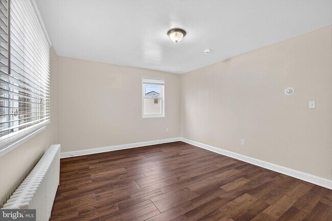 Building Photo - 3207 11th Pl SE