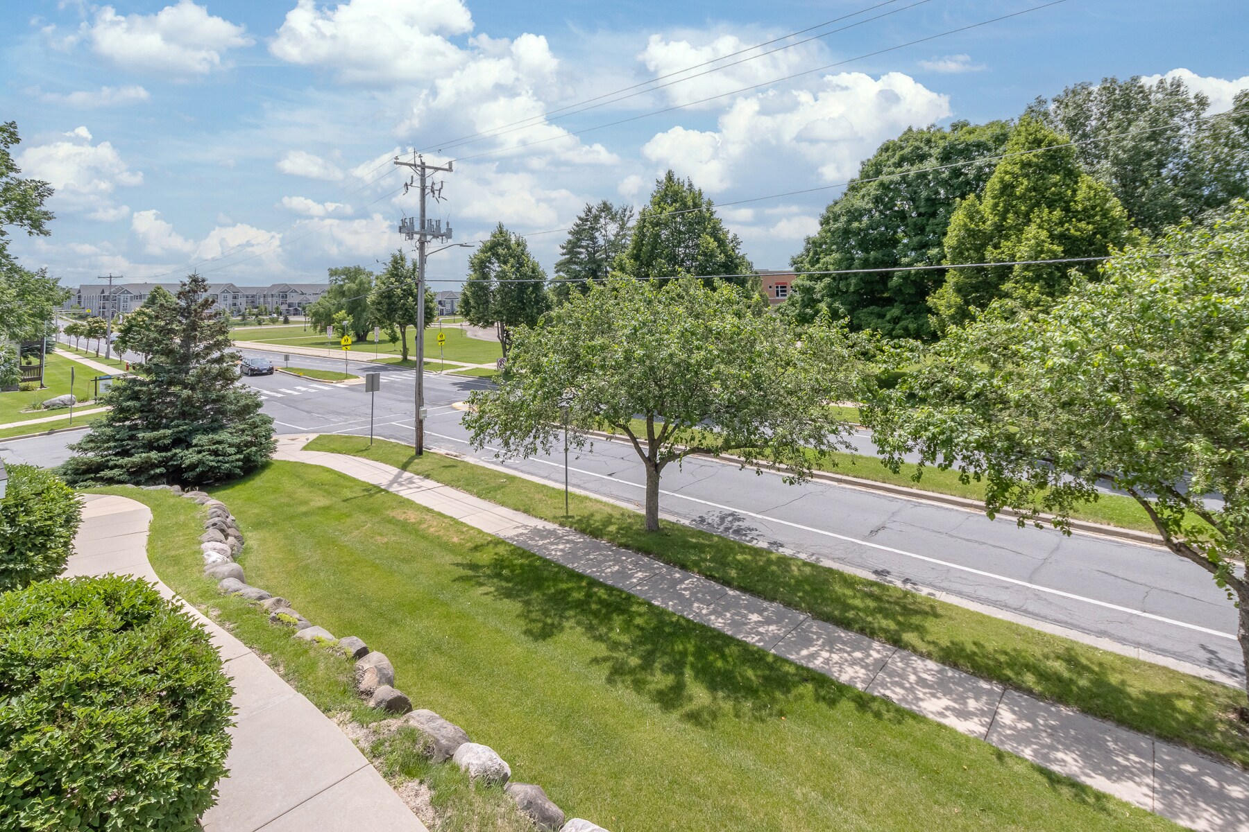 Building Photo - 3509 Maple Grove Dr