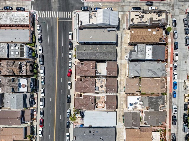 Building Photo - 206 E Balboa Blvd