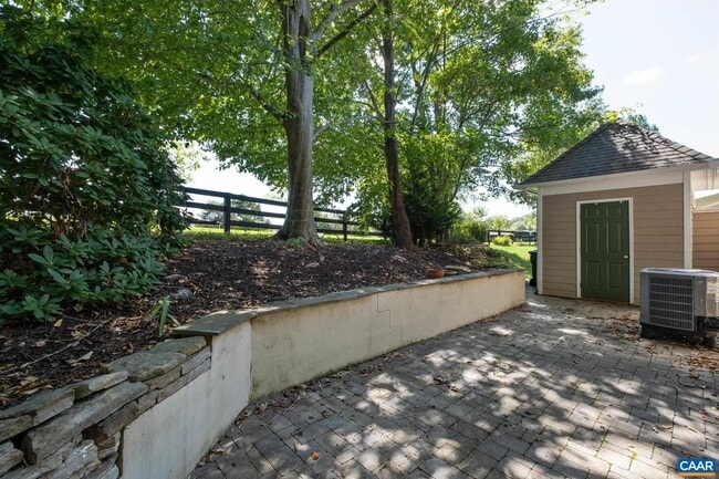 Building Photo - 3431 Moubry Ln