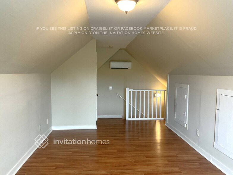 Building Photo - 1033 Rolling Ridge Ln