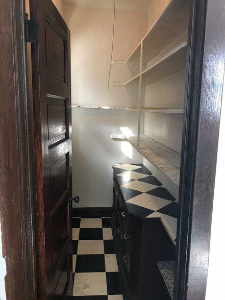 Pantry - 3705 W Belden Ave