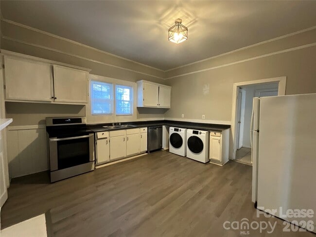 Building Photo - 1201 Pamlico St