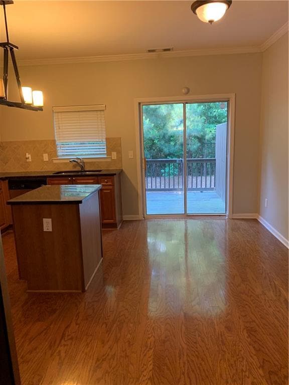 Building Photo - 1569 Liberty Pkwy NW