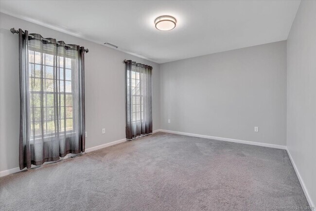 Building Photo - 188 Saddle Hill Dr